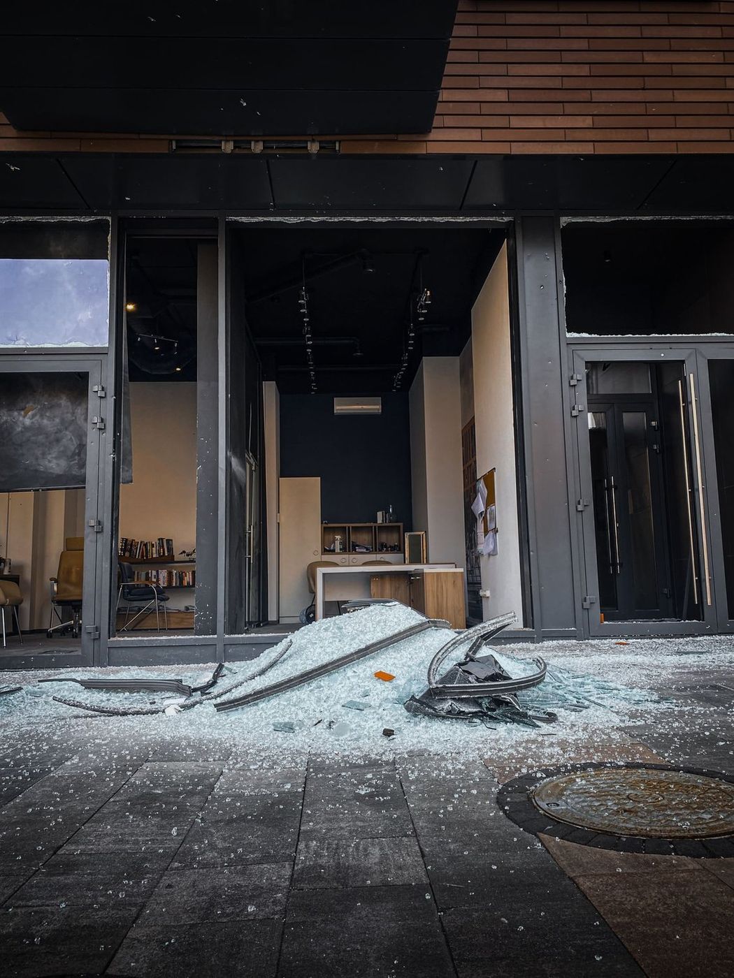 De-identified commercial damage example